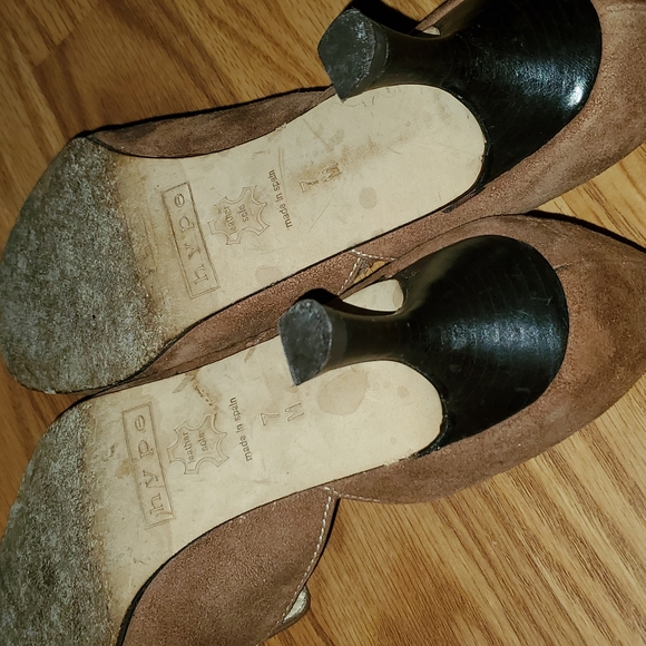 Hype Suede Heels - Picture 11 of 14